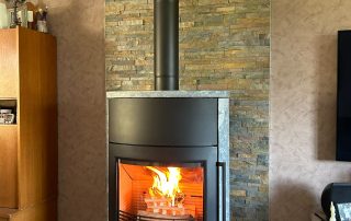 Remplacement cheminée par poêle à bois Après